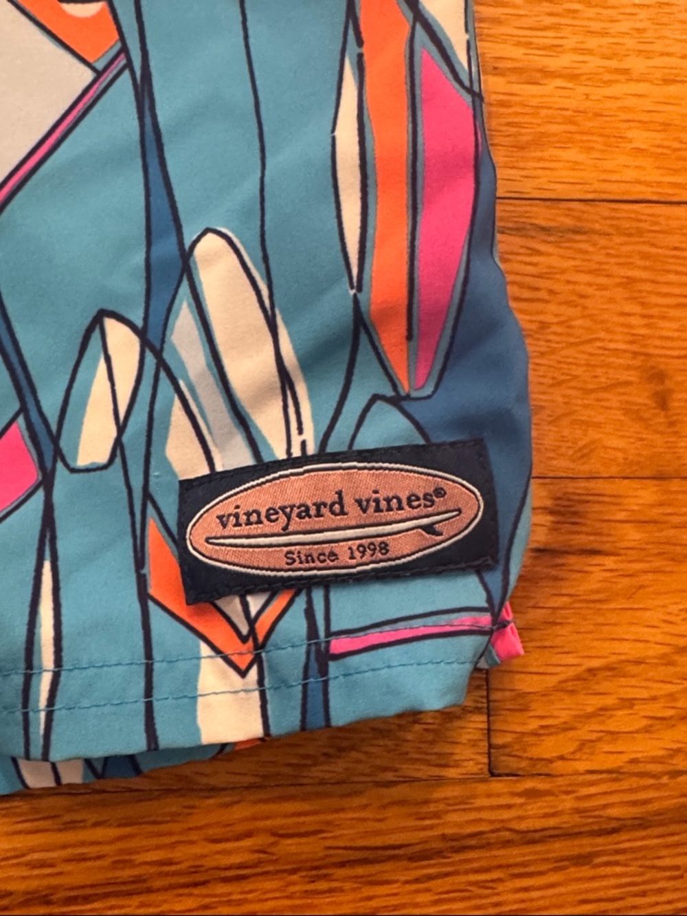 Vineyard Vines Boys Blue Surfboard Pattern Swim Shorts With Drawstring Size 6 - Picture 3 of 6